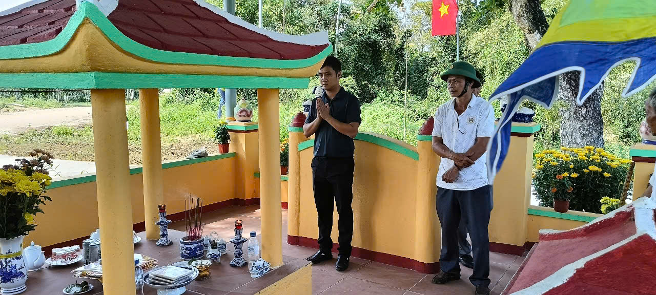 5.Khu miếu của thôn
